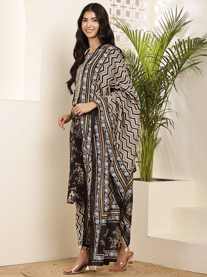 Elevate your ethnic wardrobe with this stunning Black Printed Kurta Set for women