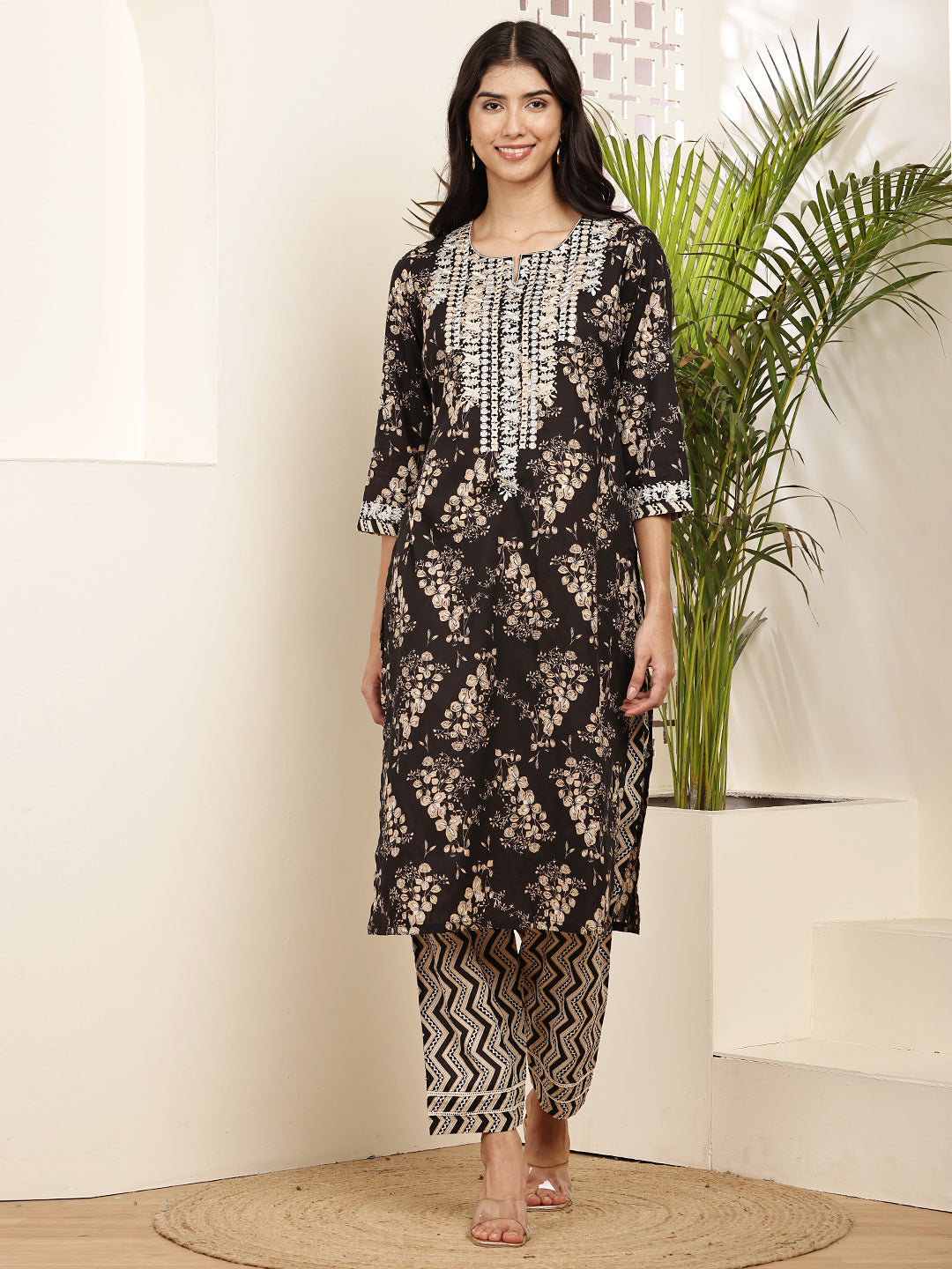 Elevate your ethnic wardrobe with this stunning Black Printed Kurta Set for women